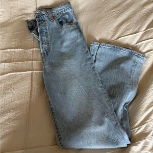 Ribcage Levis jeans - color Blasted Stone Clean - Light Wash size 28 x 32